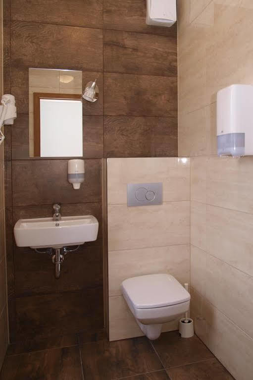 Smart2Stay Pod Lipami Варшава Екстер'єр фото