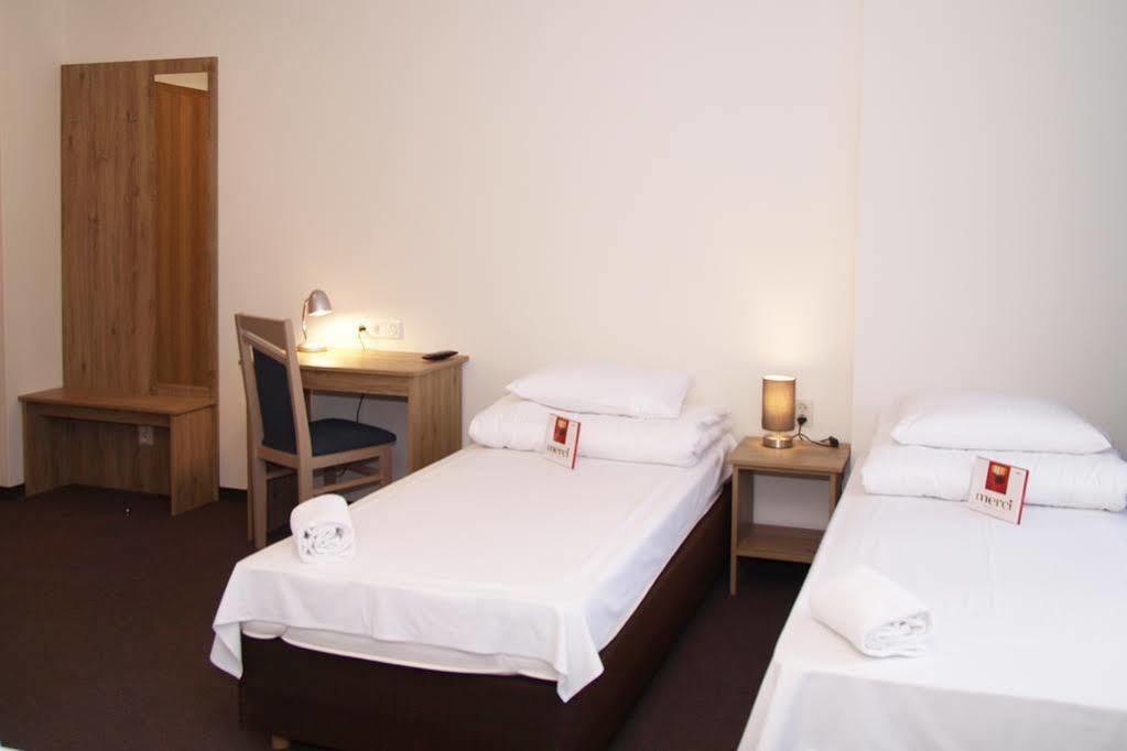 Smart2Stay Pod Lipami Варшава Екстер'єр фото