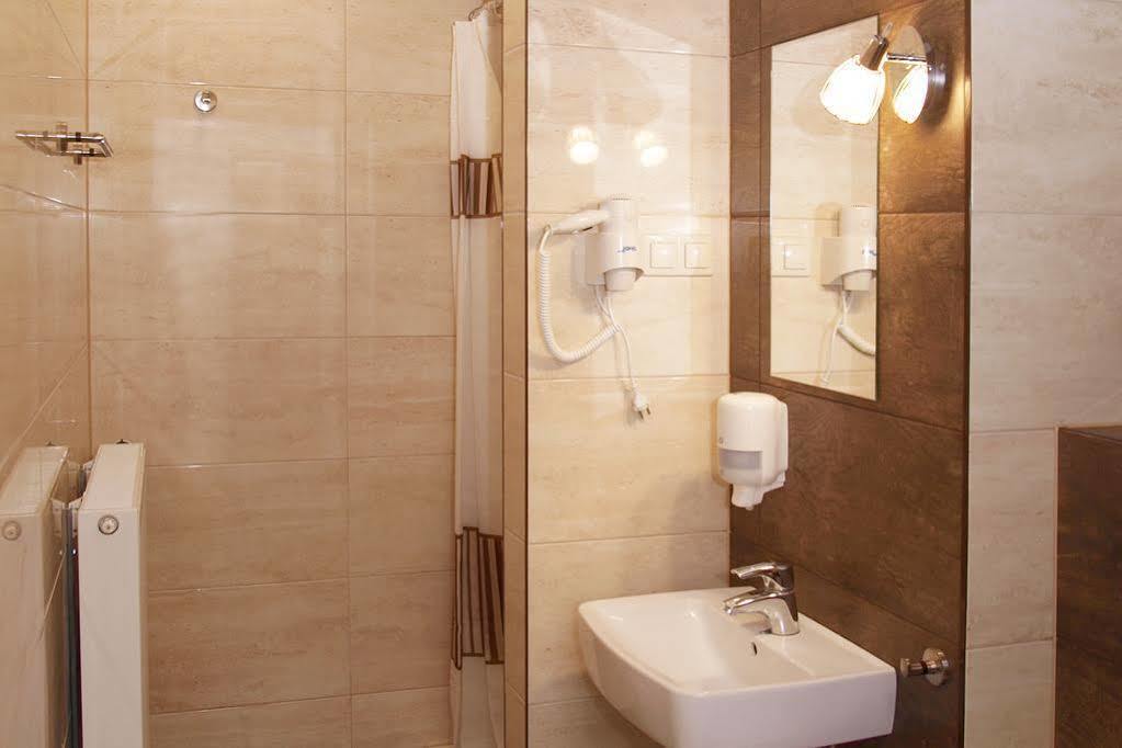 Smart2Stay Pod Lipami Варшава Екстер'єр фото